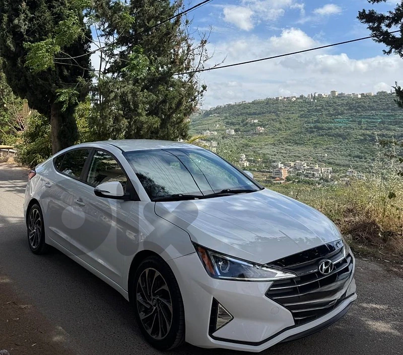 Hyundai Elantra 2020 / 2018