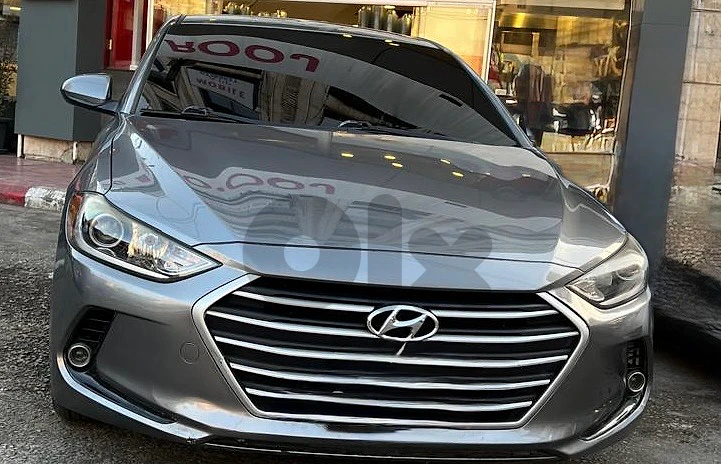 Hyundai Elantra kia k3 2020 / 2018