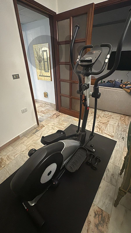 Reebok Elliptical Trainer – Excellent Condition
