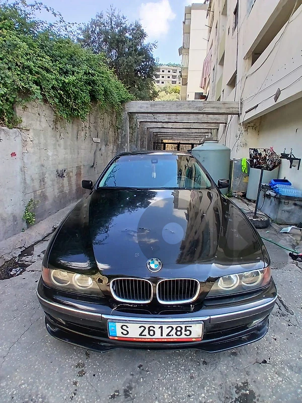 BMW 2-Series 1996 e39 523i