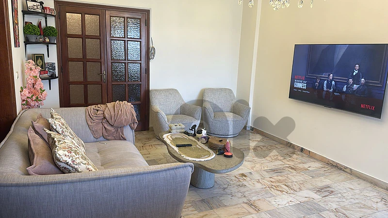 Full Salon Luxury with Berger from Homepoint Brand New and Stylish Tab