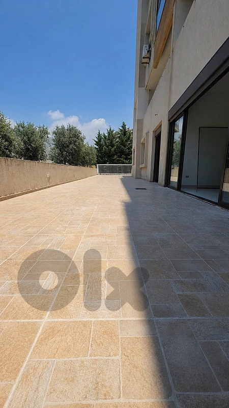 Apartment for Sale in Qornet Al Hamra
