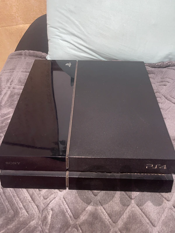 ps4 fat 500gb - controllers need fixing
