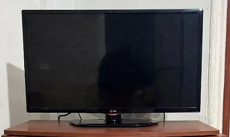 tv 32 inch like new