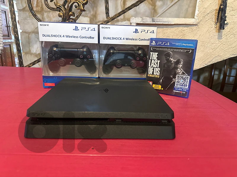 PS4 slim