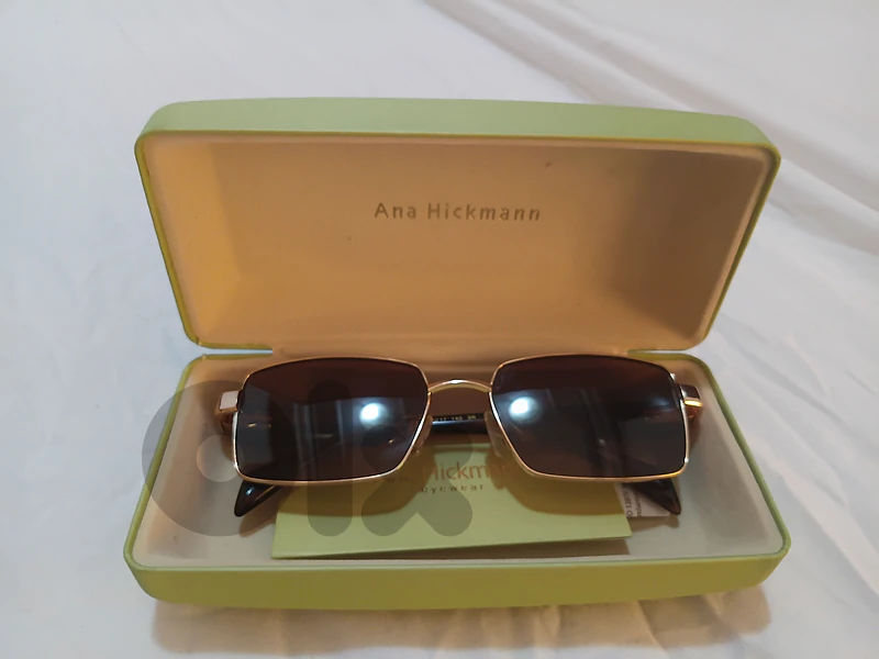Ana Hickman Sunglasses Gold new price 250 euro