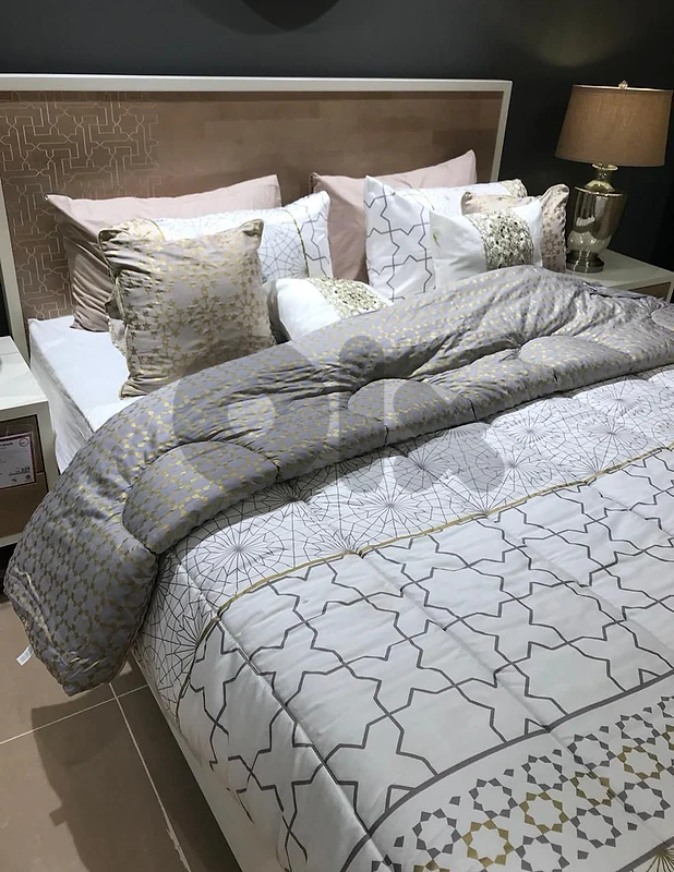 full bedroom