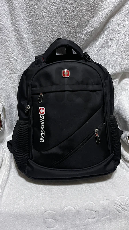 swiss gear backpack great condition