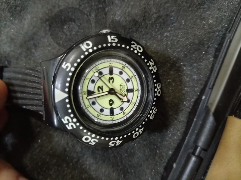 extremely rare Vintage Swatch Scuba black shark in excellent condition