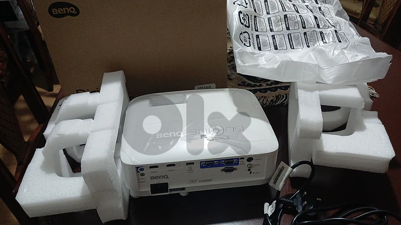 LCD projector