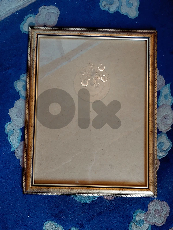 Golden Photo Frame -  برواز اطار للصورة لون ذهبي
