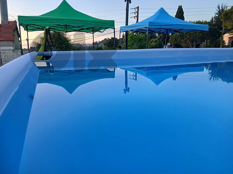 مسبح جديد بحالة ممتازة للبيع