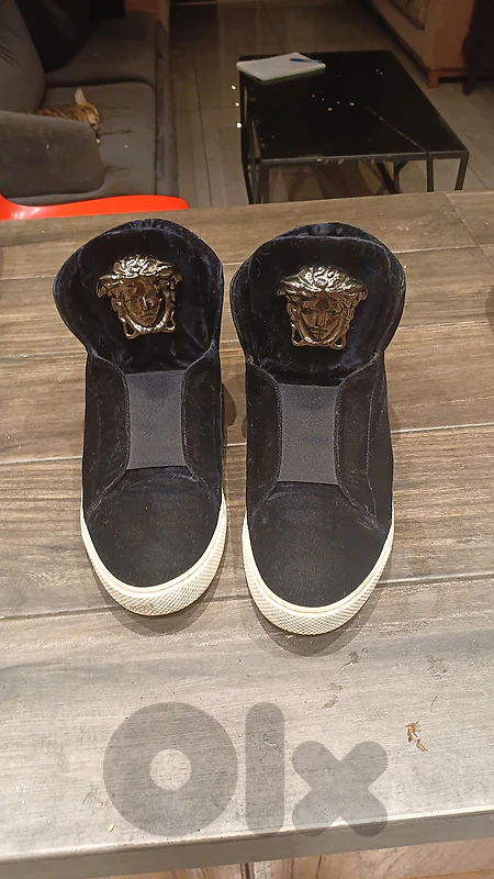 versace shoes original