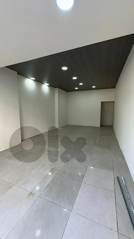 prime location shop in zouk mosbeh for rent 800$