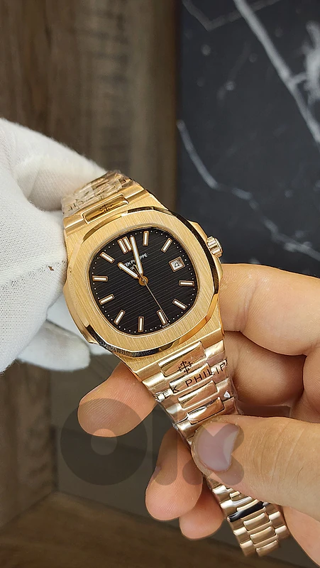 Patek Philippe Nautilus replica