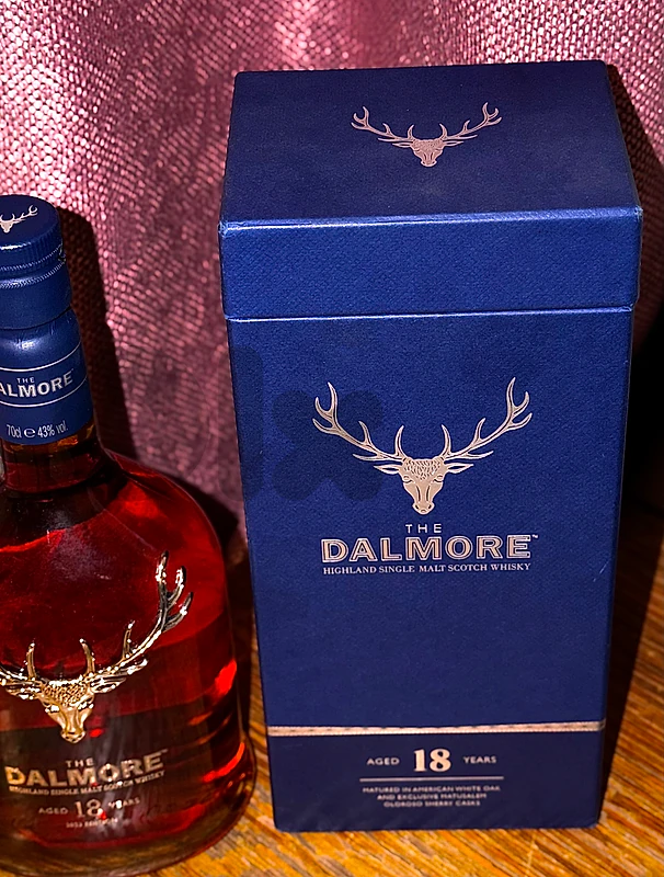 Premium Single Malt Whisky Collection: Dalmore 18 & Glenfarclas 25