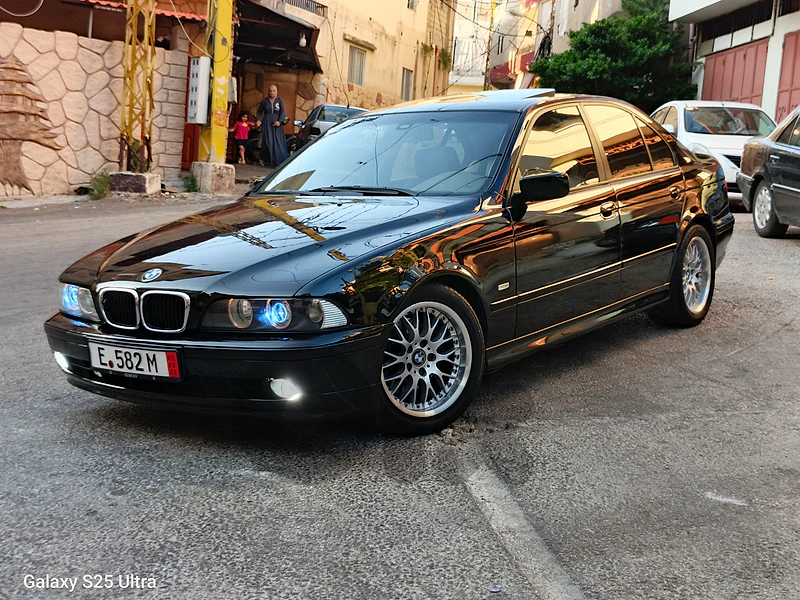 BMW 5-Series 2002 3th