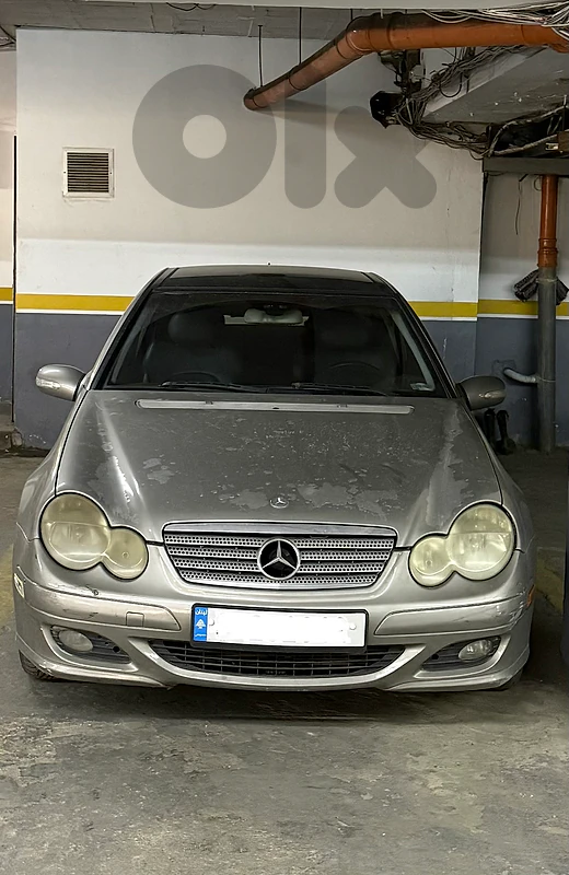 Mercedes-Benz C-Class 2005