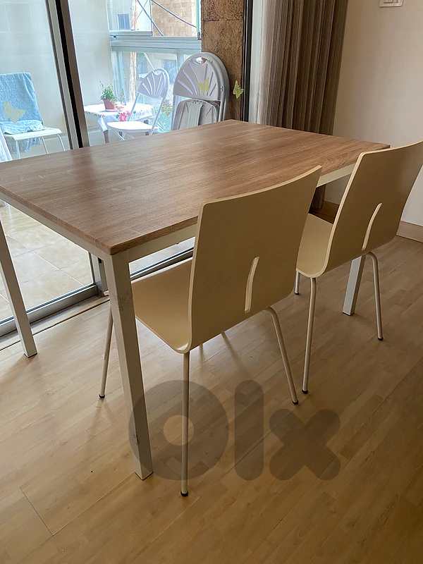 dining table + 4 chairs