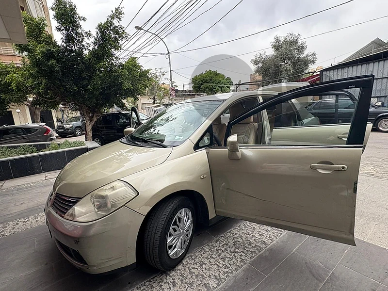 Nissan Tiida 2008 2008