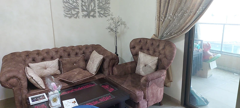 saloon