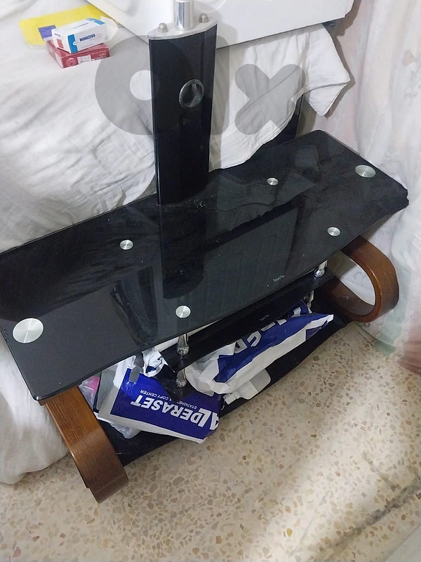طولة تلفزيون ب 30$ / television stand table for 30$