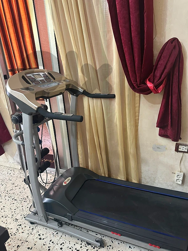 treadmill (fitness line) like new