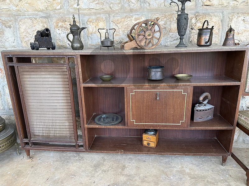 Vintage sideboard/credenza