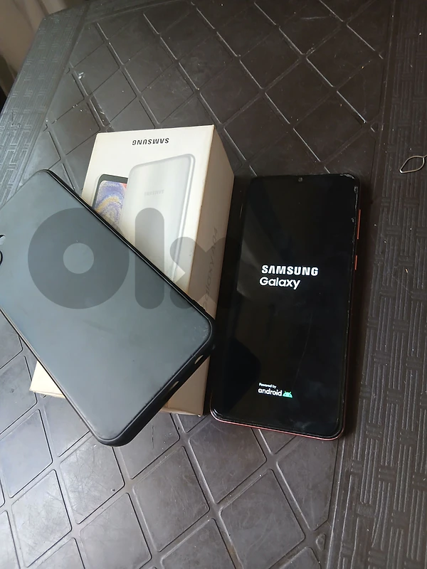 A 04  64 gb 4+4 ram عملتلوا فورمات وقف على الشعار هيك بعد ما تصلح ا