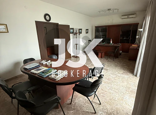 L21699 Office For Sale in Prime Location in Sad El Baouchriye
