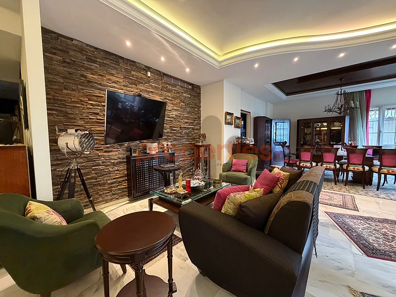 Apartment for Sale in Adma -  شقة للبيع في أدما CPES302