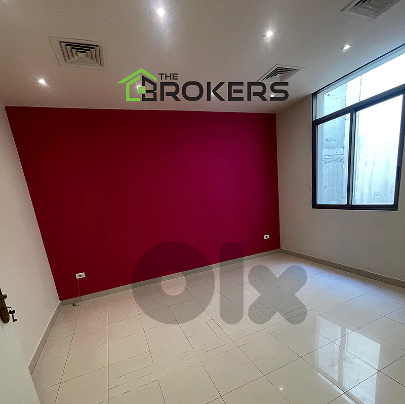 Office for Rent in Downtown مكتب للايجار في وسط البلد