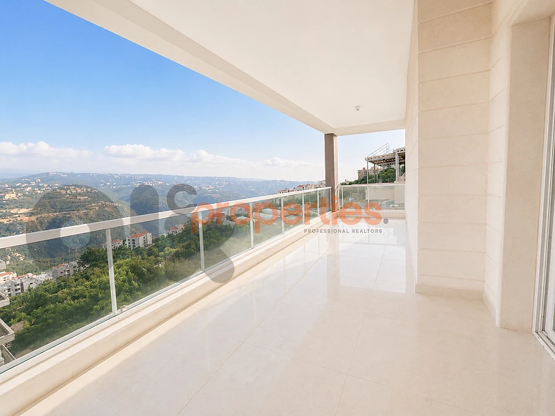 Apartment for sale in Ballouneh شقة للبيع في بلونة CPKGK03