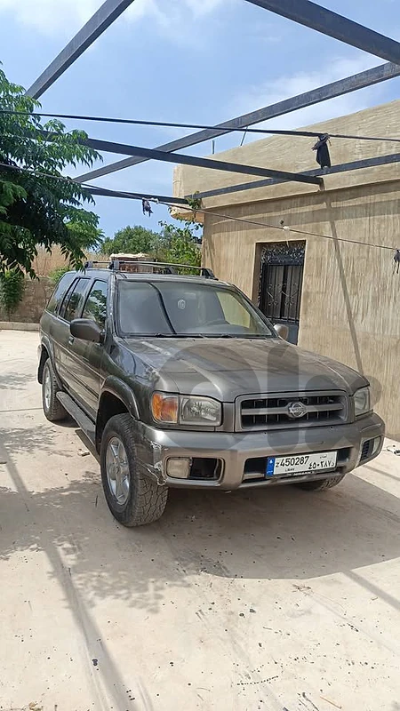 Nissan Pathfinder 2001