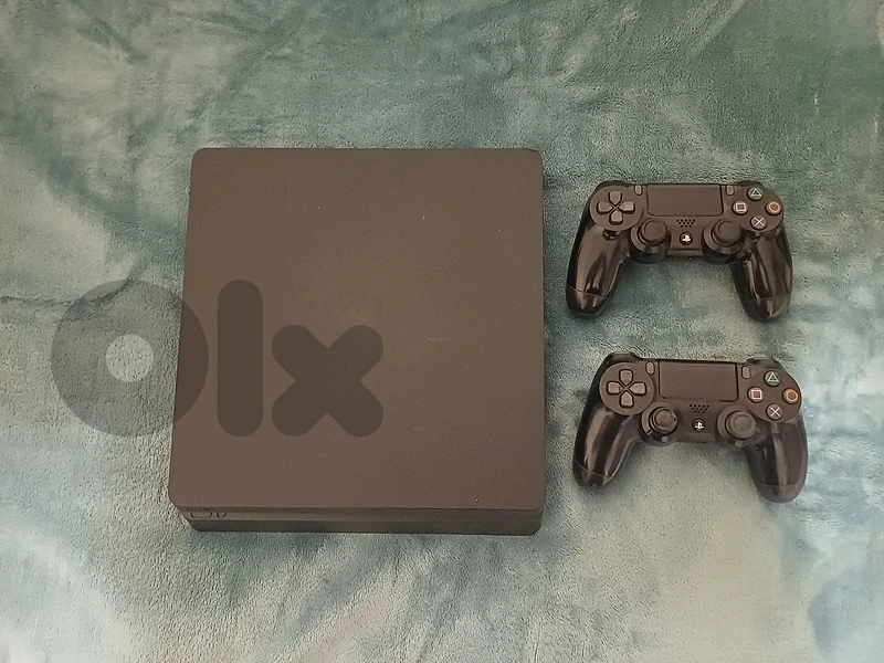 PS4 slim 1tb used
