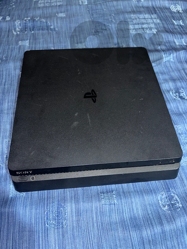 Super clean ps4 slim with Fortnite Account