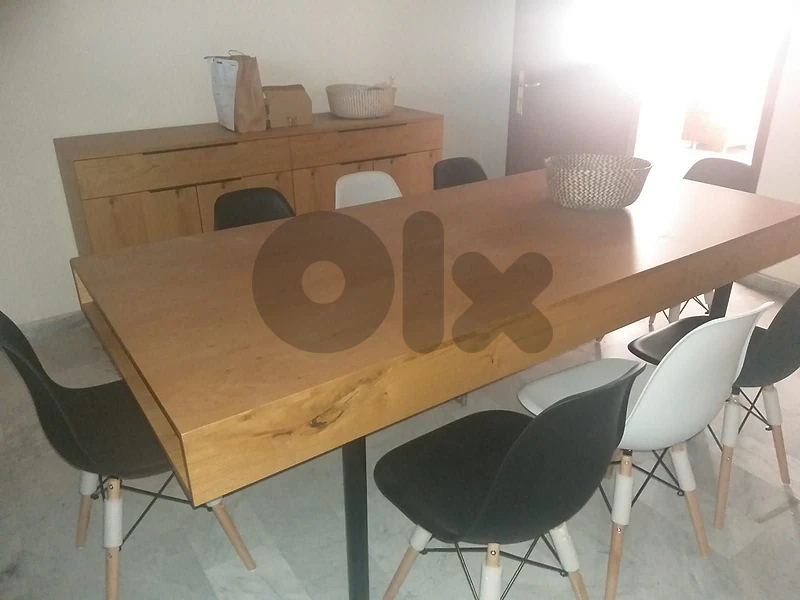 dining table gallery matta  used only 1 year