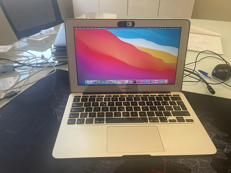 MacBook Air 11 inch (Mid 2013)