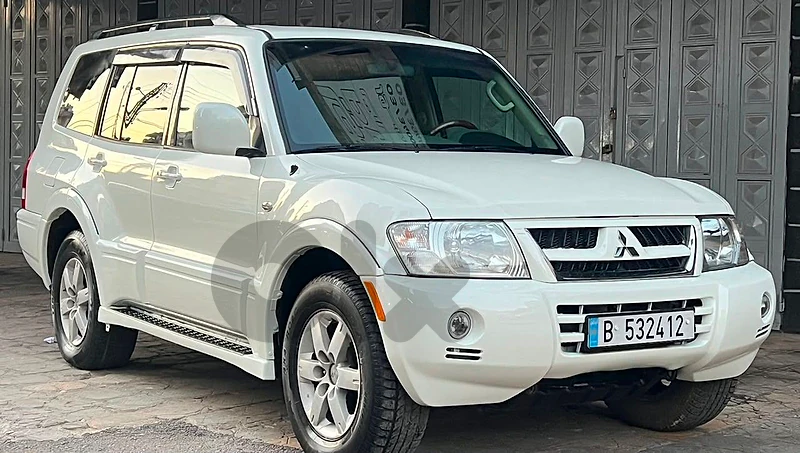 Mitsubishi Montero 2005 2005