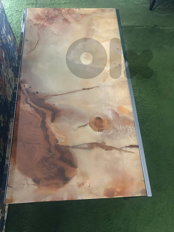 Onyx / chrome tables