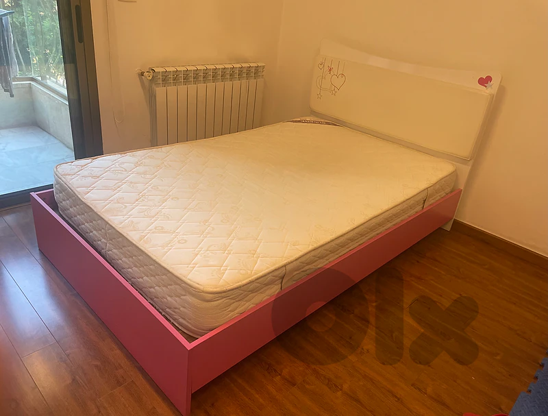 Girl bedroom