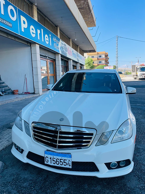 Mercedes-Benz E-Class 2010 Mercedes Benz E class E350 2010 Original  Clean car fax 📠  At zahle 03425569