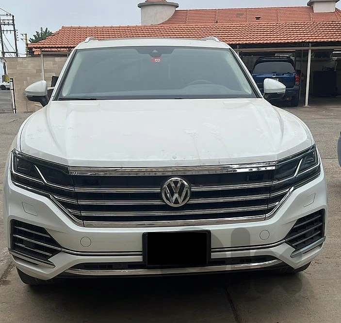 Touareg New Body Full Option GCC Dealership Warranty/Service Contract