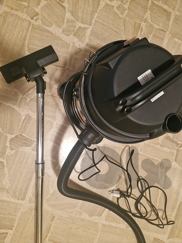 Monita Vaccum Cleaner