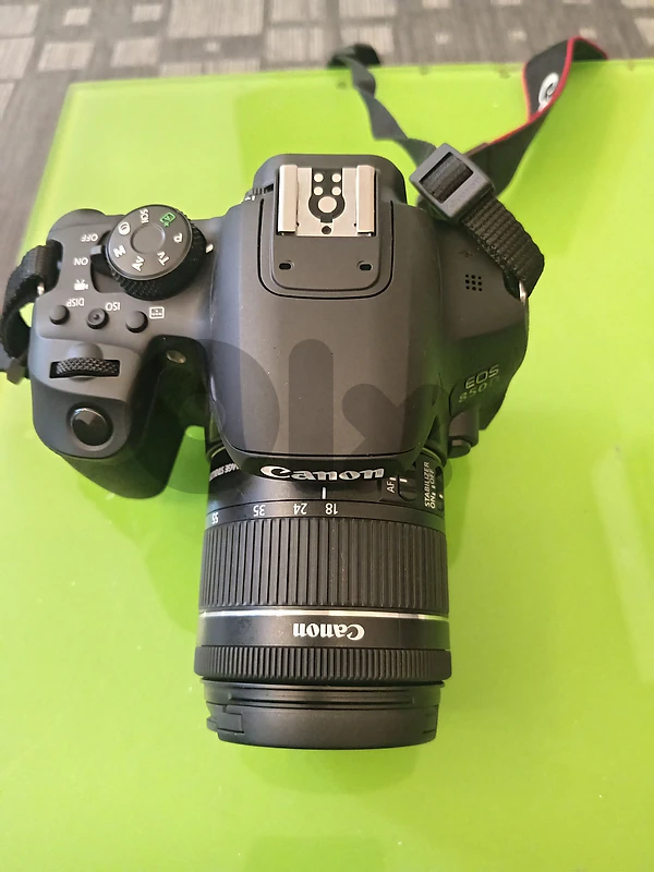 canon eos 850D