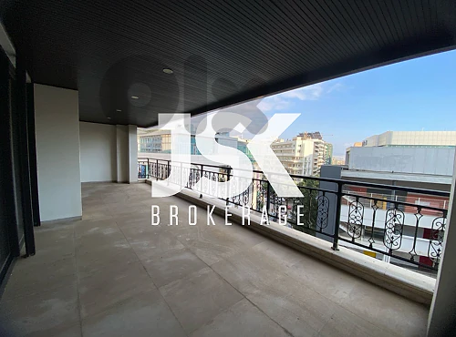 L21731 Apartment For Sale in a Prime Location in Verdun, Beirut