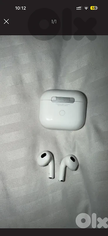 Apple AirPods 3 - barely used