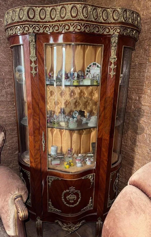 LOUIS XV ANTIQUE DISPLAY CASE- Vitrin- فترين