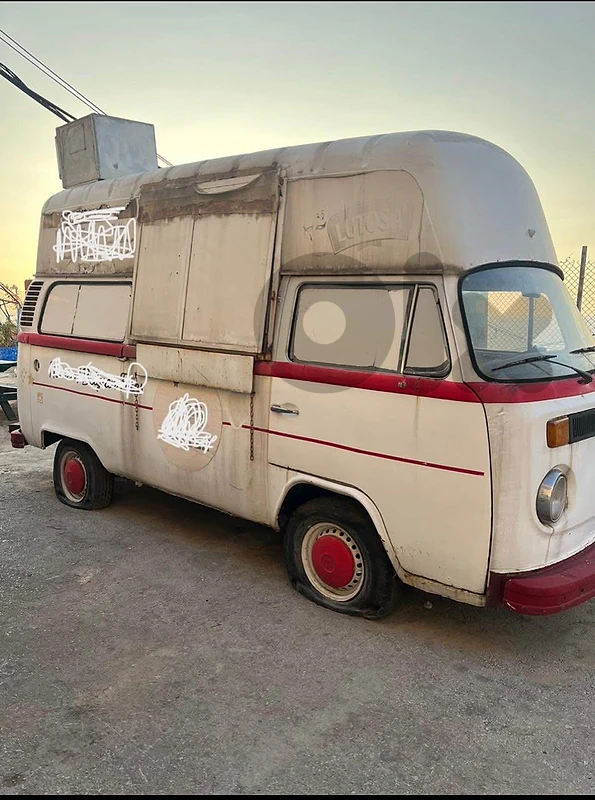3 Volkswagen T2 vans together as one package (not sold separately).