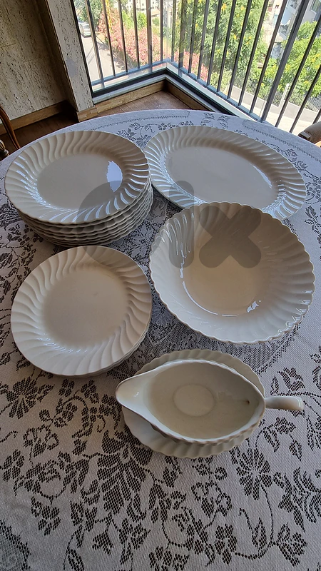 Dinner set English porcelain